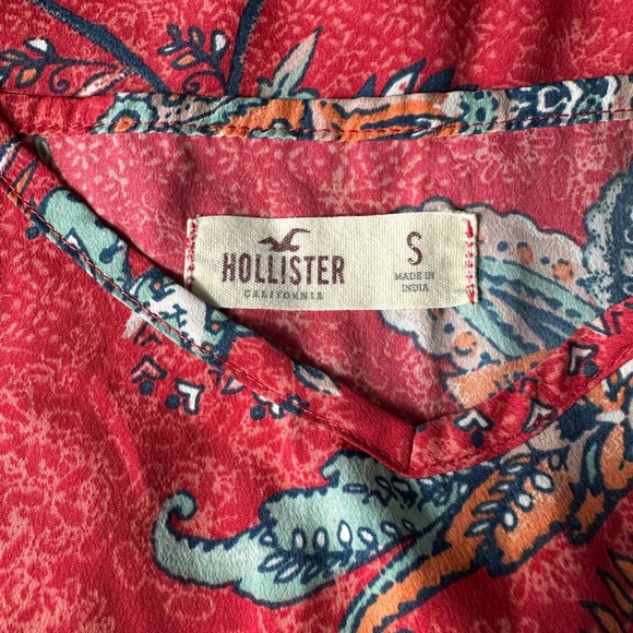 Hollister Red Floral Camisole - Picture 3 of 9